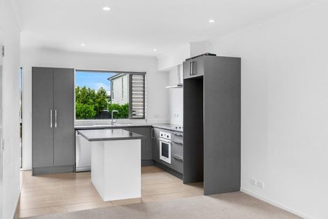 Photo of property in 16 Shelduck Way, Hobsonville, Auckland, 0616