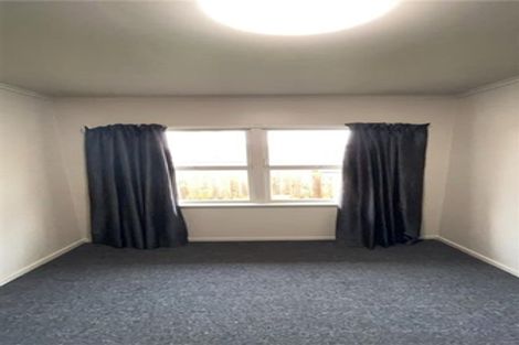Photo of property in 2/37 Clevedon Road, Papakura, 2110