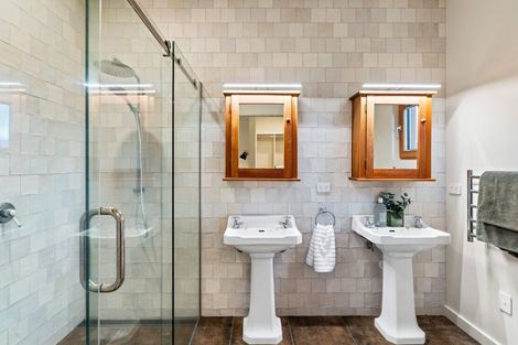 Photo of property in 2 Rich Rise, Havelock North, 4130