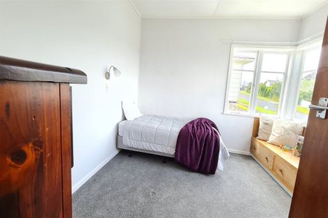 Photo of property in 36 Karaka Street, Helensville, 0800