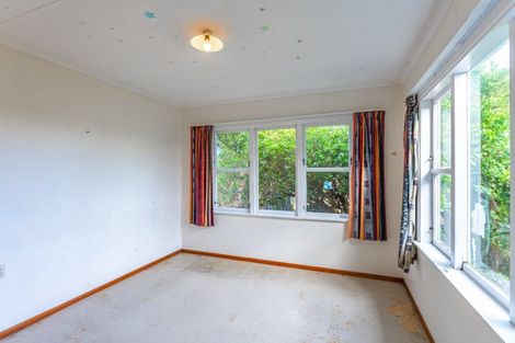 Photo of property in 30 Temuera Street, Otaki, 5512