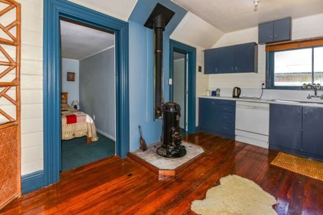 Photo of property in 340 Whitecliffs Road, Whitecliffs, Coalgate, 7673