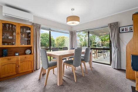 Photo of property in 8 Kuripaka Crescent, The Gardens, Auckland, 2105