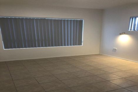 Photo of property in 3/762 Beach Road, Browns Bay, Auckland, 0630