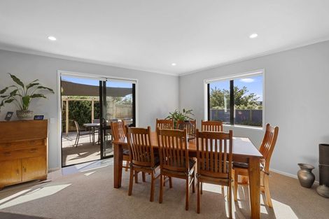 Photo of property in 5b James Drive, Bell Block, New Plymouth, 4312