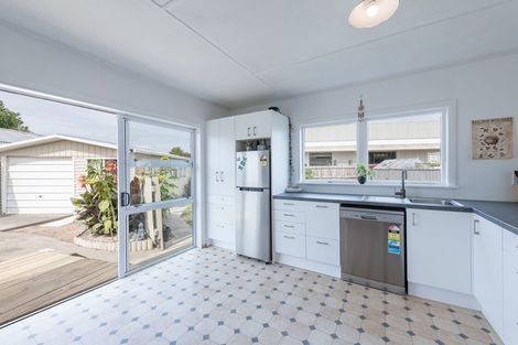 Photo of property in 15a Chisnall Street, Richmond, 7020