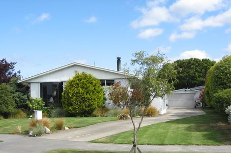 Photo of property in 8 Aspen Place, Parklands, Christchurch, 8083