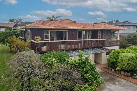 Photo of property in 16 Tercel Place, Sunnyhills, Auckland, 2010