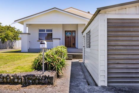 Photo of property in 22 London Street, Eltham, 4322