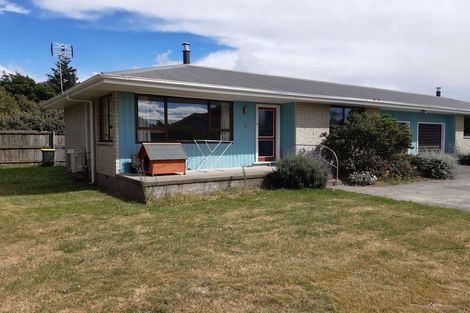 Photo of property in 9a Coleman Place, Darfield, 7510