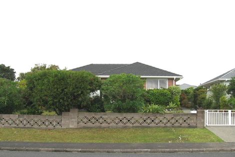 Photo of property in 27 Waitaki Street, Henderson, Auckland, 0612