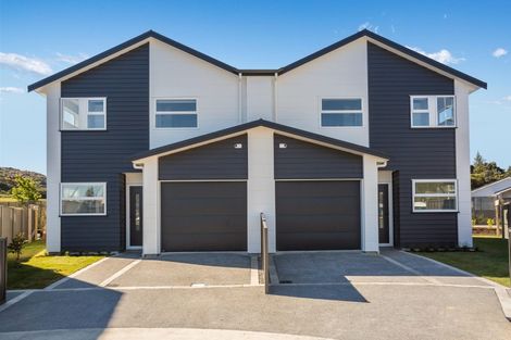 Photo of property in 8 Parekareka Lane, Kenepuru, Porirua, 5022