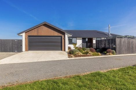 Photo of property in 39 George Street, Bulls, 4818