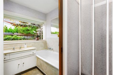 Photo of property in 14 Chatswood Place, Bishopdale, Christchurch, 8051