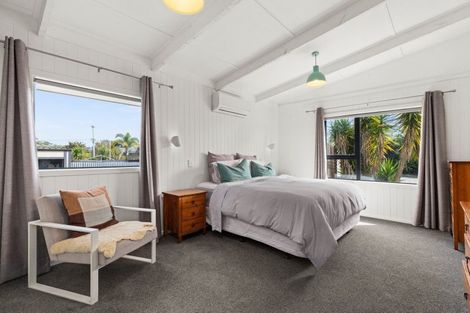 Photo of property in 66 Rogers Road, Bay View, Napier, 4104