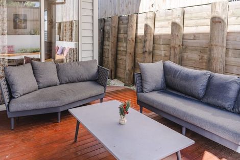 Photo of property in 11 Pommes Way, Silverdale, 0932