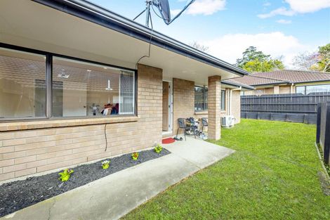 Photo of property in 2/23 Lowburn Place, Clover Park, Auckland, 2019
