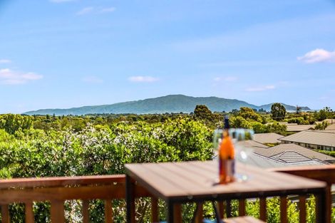 Photo of property in 56 Kakariki Grove, Waikanae, 5036