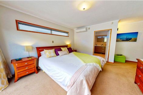 Photo of property in 93 Marine Parade, Paraparaumu Beach, Paraparaumu, 5032