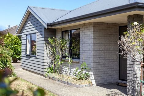 Photo of property in 7 Manhattan Court, Paraparaumu Beach, Paraparaumu, 5032