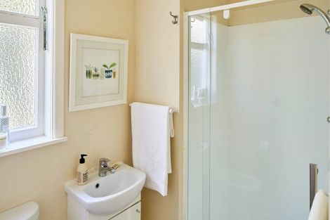 Photo of property in 22 Selwyn Terrace, Thorndon, Wellington, 6011