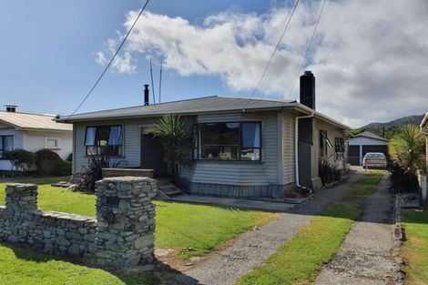 Photo of property in 32 Inverness Street, Dunollie, Runanga, 7803