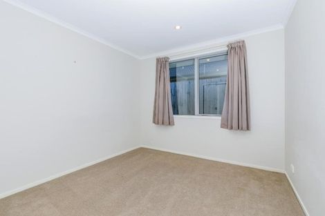 Photo of property in 15 Karika Place, Massey, Auckland, 0614