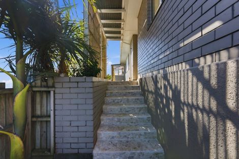 Photo of property in 27 Wairau Road, Oakura, 4314