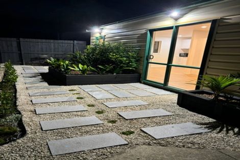 Photo of property in 2/11 Teal Crescent, Beach Haven, Auckland, 0626