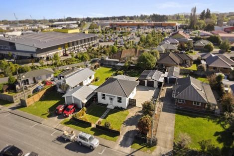 Photo of property in 37 Railway Road, Rangiora, 7400