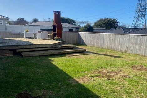 Photo of property in 373 Carrington Street, Upper Vogeltown, New Plymouth, 4310