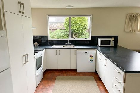 Photo of property in 38 Sayers Crescent, Ilam, Christchurch, 8041