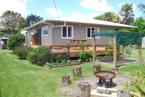 Photo of property in 2727 State Highway 1, Ruakaka, Whangarei, 0171