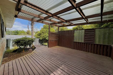 Photo of property in 3 Benita Place, Sunnyvale, Auckland, 0612