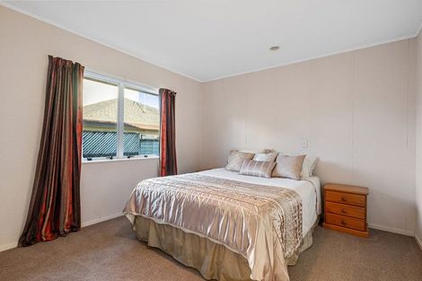 Photo of property in 5 Bayfair Drive, Mount Maunganui, 3116
