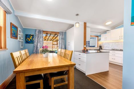 Photo of property in 39 Humber Street, Island Bay, Wellington, 6023