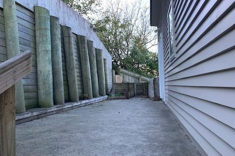 Photo of property in 14 Kopiko Way, Brooklyn, Wellington, 6021