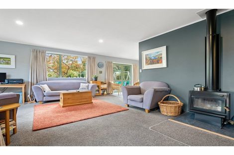 Photo of property in 8 Tau Crescent, Diamond Harbour, 8972