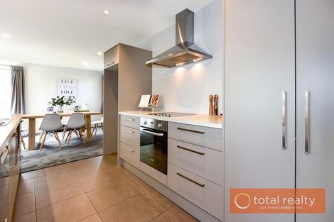 Photo of property in 86 Somerfield Street, Somerfield, Christchurch, 8024