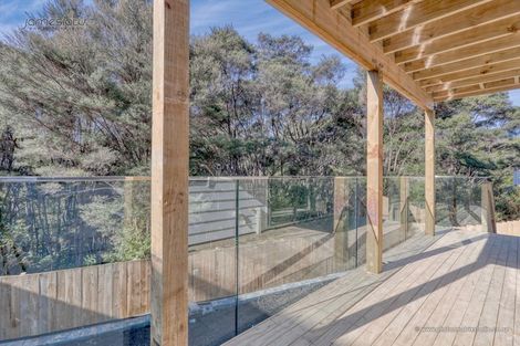 Photo of property in 52 Blacks Road, Greenhithe, Auckland, 0632