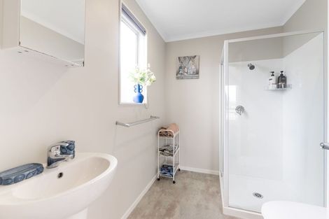 Photo of property in 9 Weka Street, Mangawhai, 0505