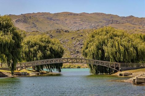 Photo of property in 11 Perriam Place, Mount Pisa, Cromwell, 9383