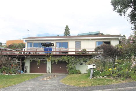 Photo of property in 1 Pine Grove, Tairua, 3508