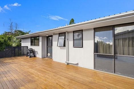 Photo of property in 2/342c Royal Road, Massey, Auckland, 0614