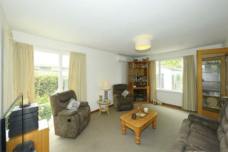 Photo of property in 12 Longmuir Street, Ilam, Christchurch, 8041