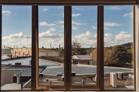 Photo of property in 1/1a Haverstock Road, Sandringham, Auckland, 1025