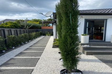 Photo of property in 1/2 Omana Road, Milford, Auckland, 0620