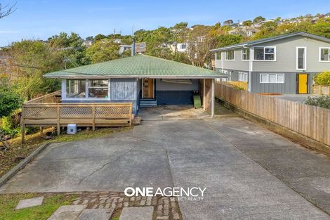 Photo of property in 183 Helston Road, Paparangi, Wellington, 6037