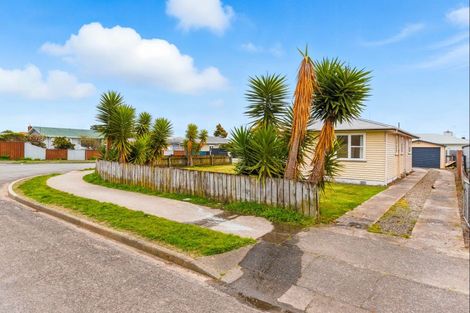 Photo of property in 2 Collingwood Street, Levin, 5510