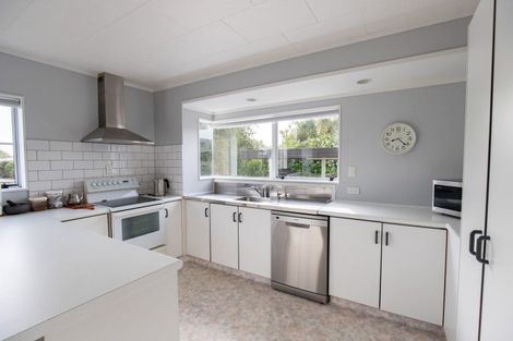 Photo of property in 37 Darlington Street, Ngatea, 3503